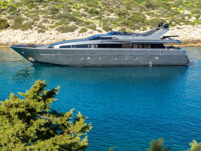 Admiral 101 SUMMER FUN — yacht photo 97