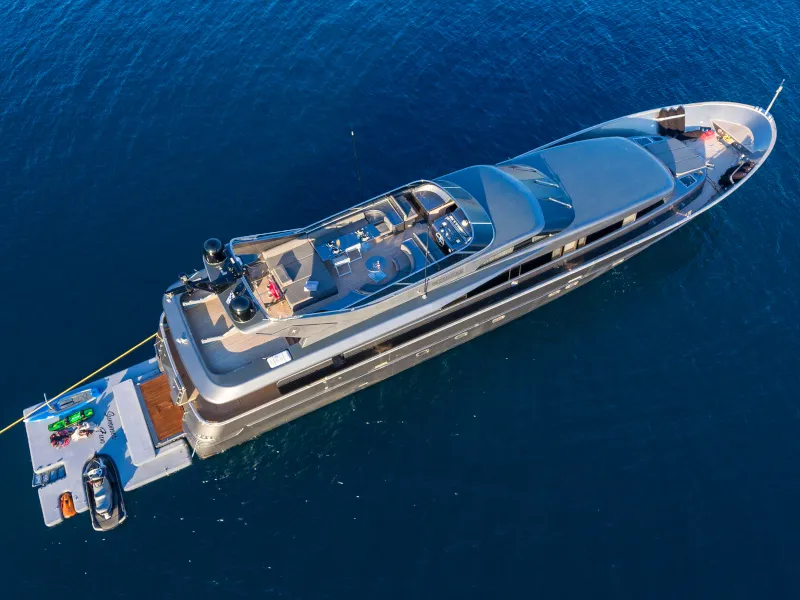 Admiral 101 SUMMER FUN — yacht photo 81