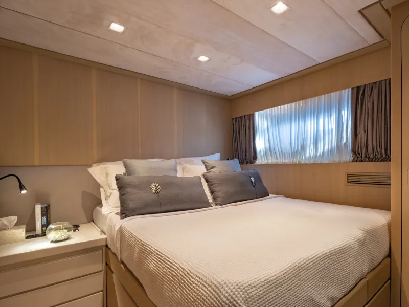 Admiral 101 SUMMER FUN — yacht photo 22