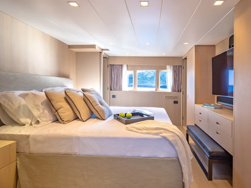 Admiral 101 SUMMER FUN — yacht photo 50