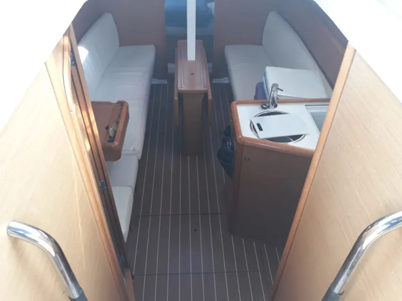 Sun Odyssey 33i Britannia — jahtikuva 5