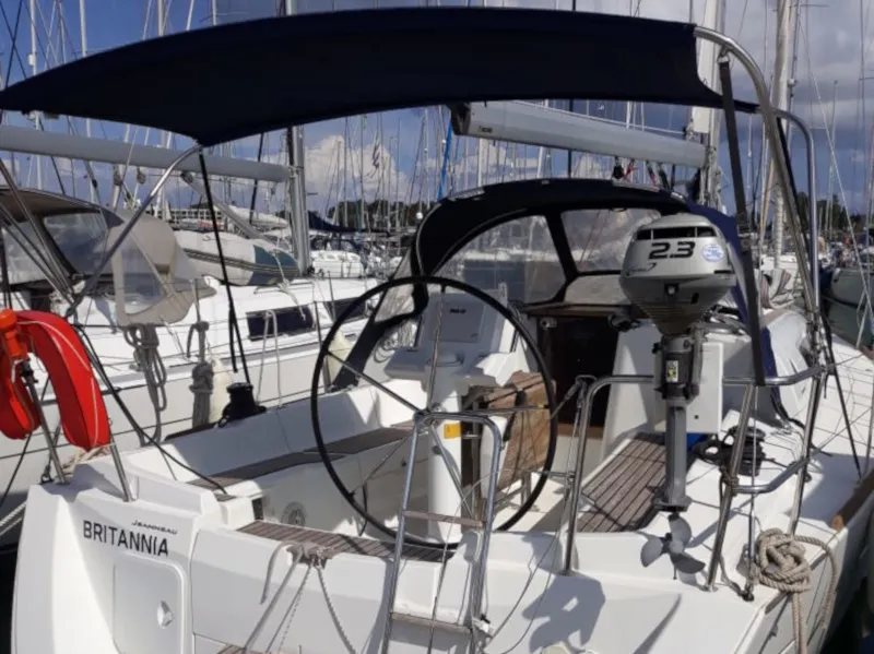 Sun Odyssey 33i Britannia — jahtikuva 6