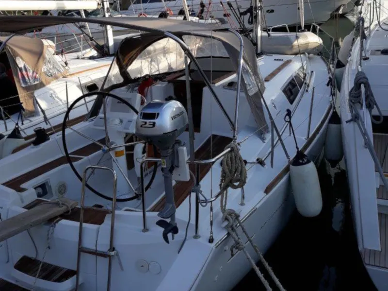 Sun Odyssey 33i Arosa — jahtikuva 5