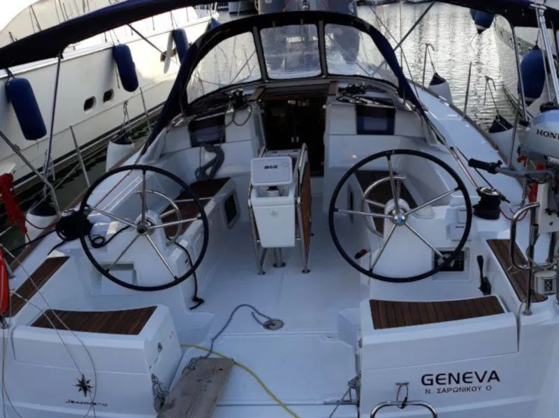 Sun Odyssey 389 Geneva — фотография яхты 2