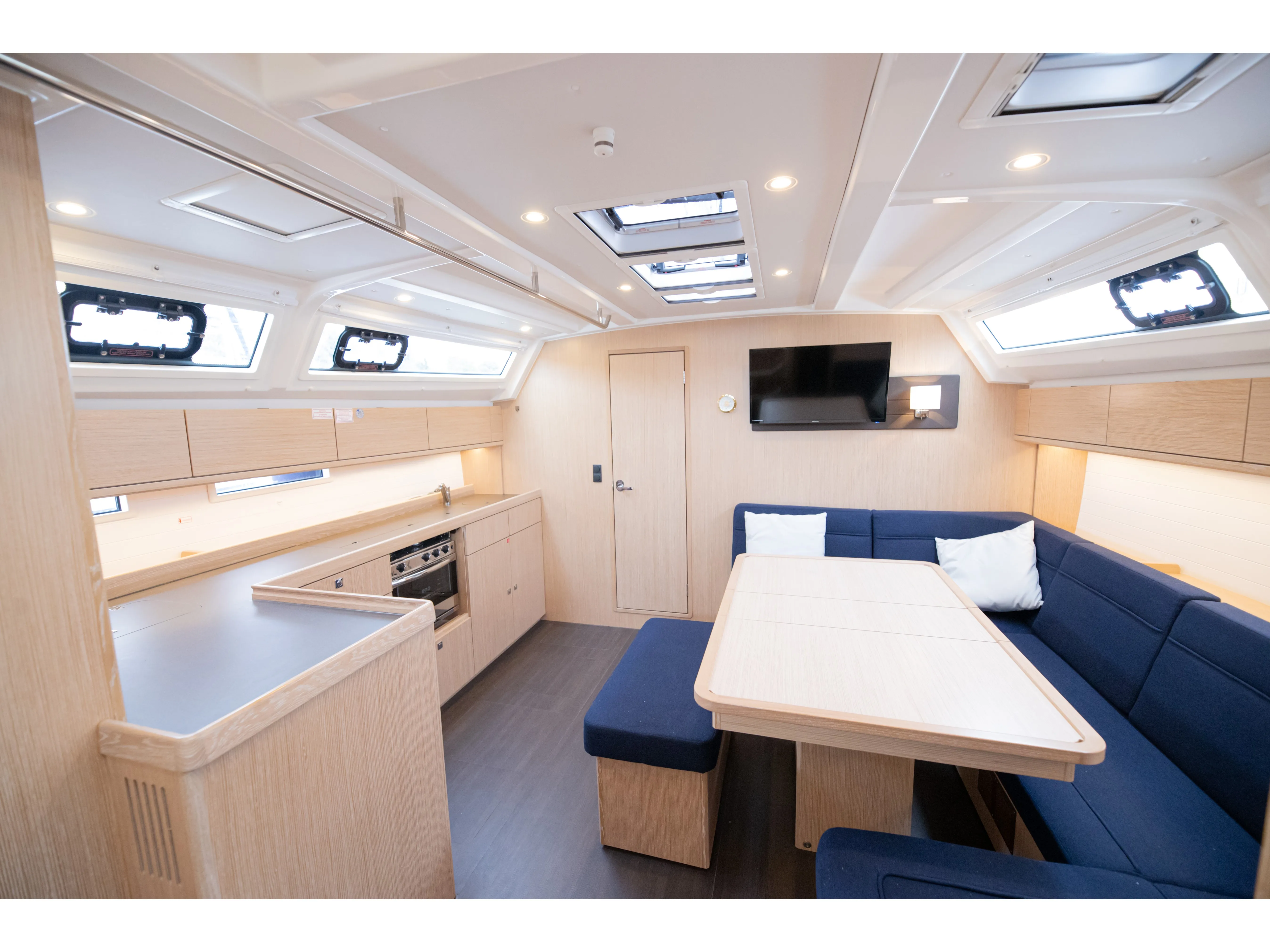 Bavaria Cruiser 46 Blue-D — jachtos nuotrauka 2