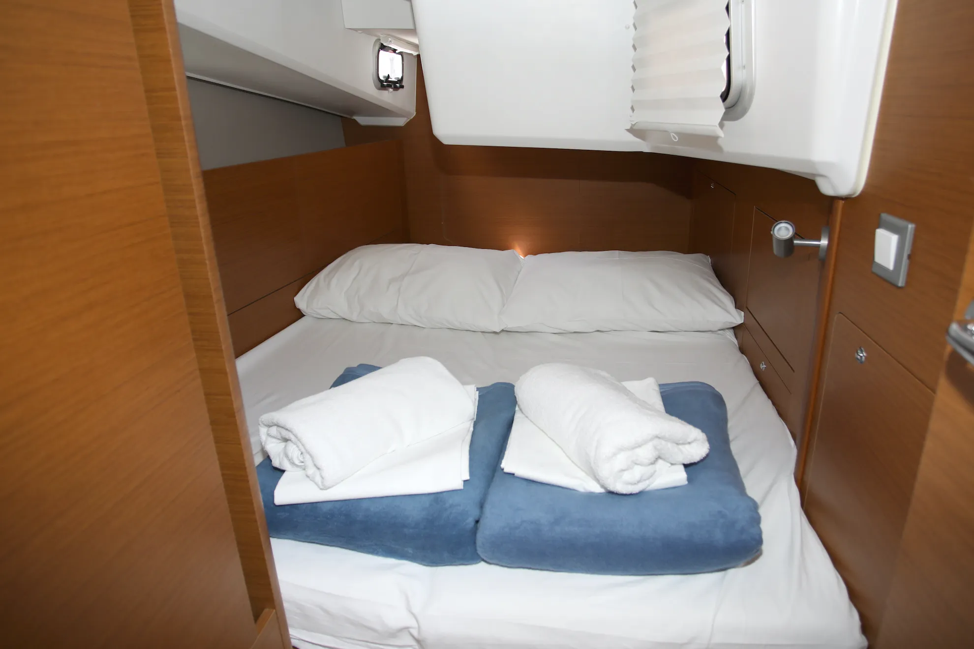 Sun Odyssey 410 Deba — фотография яхты 9