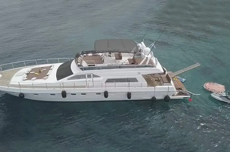 Ferretti 58 Ferretti — yacht photo 19