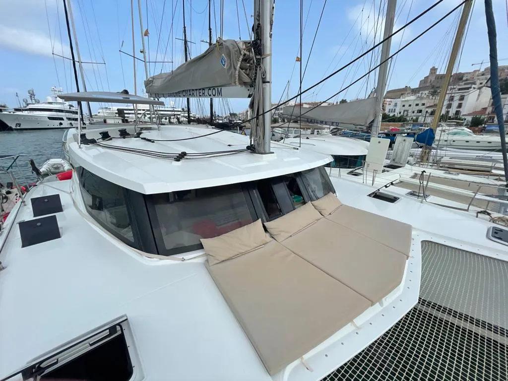 Lucia 40 Aquila — yacht photo 2