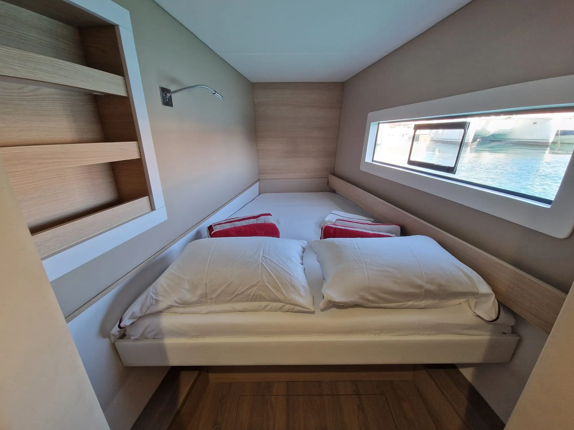 Aventura 37 WENNY — yacht photo 2