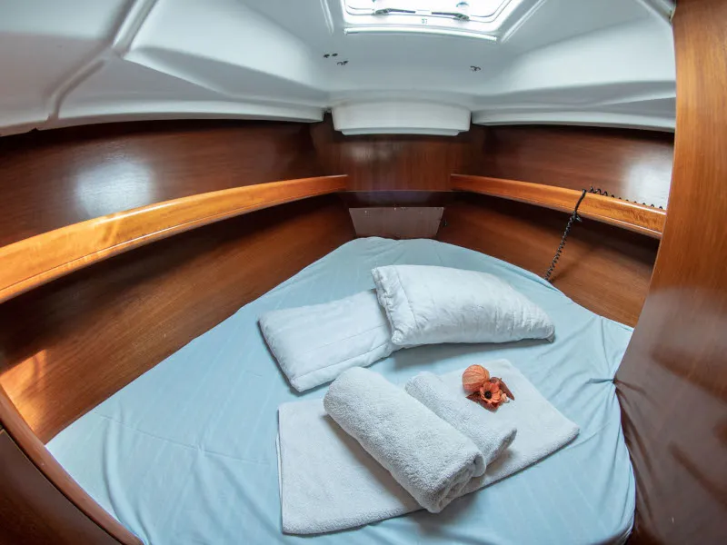 Oceanis 411 Ekaterini — фотография яхты 15