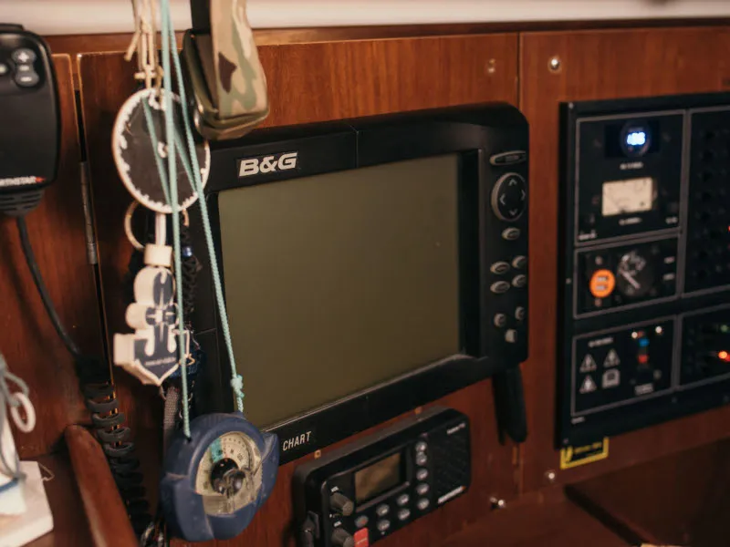 Oceanis 411 Ekaterini — фотография яхты 11