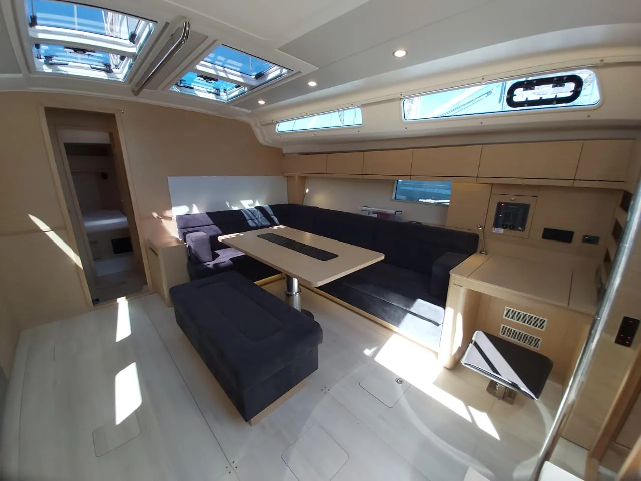 Hanse 508 Andromeda — yacht photo 2