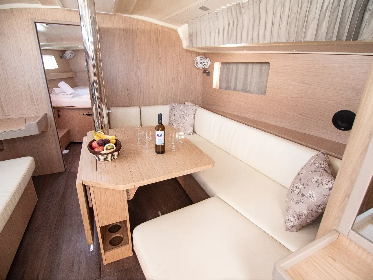 Oceanis 41.1 AGINOR "Sails 2025" — foto del yate n.º 2