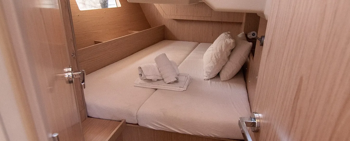 Oceanis 41.1 AGINOR "Sails 2025" — foto del yate n.º 8