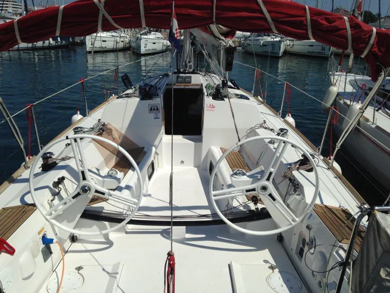 Elan 350 Yankee — foto dello yacht n. 3