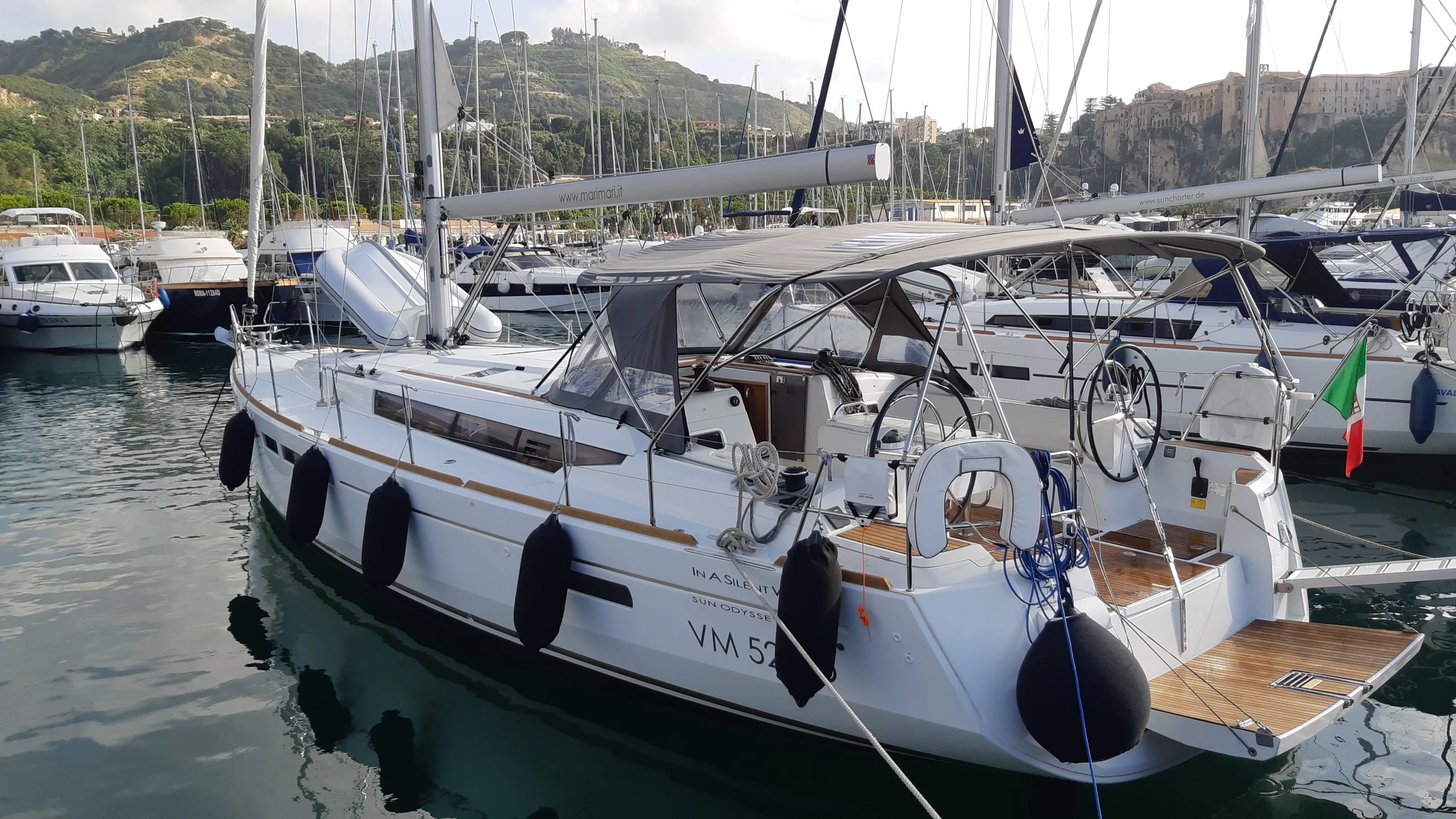 Sun Odyssey 519 In A Silent Way — yacht photo 4