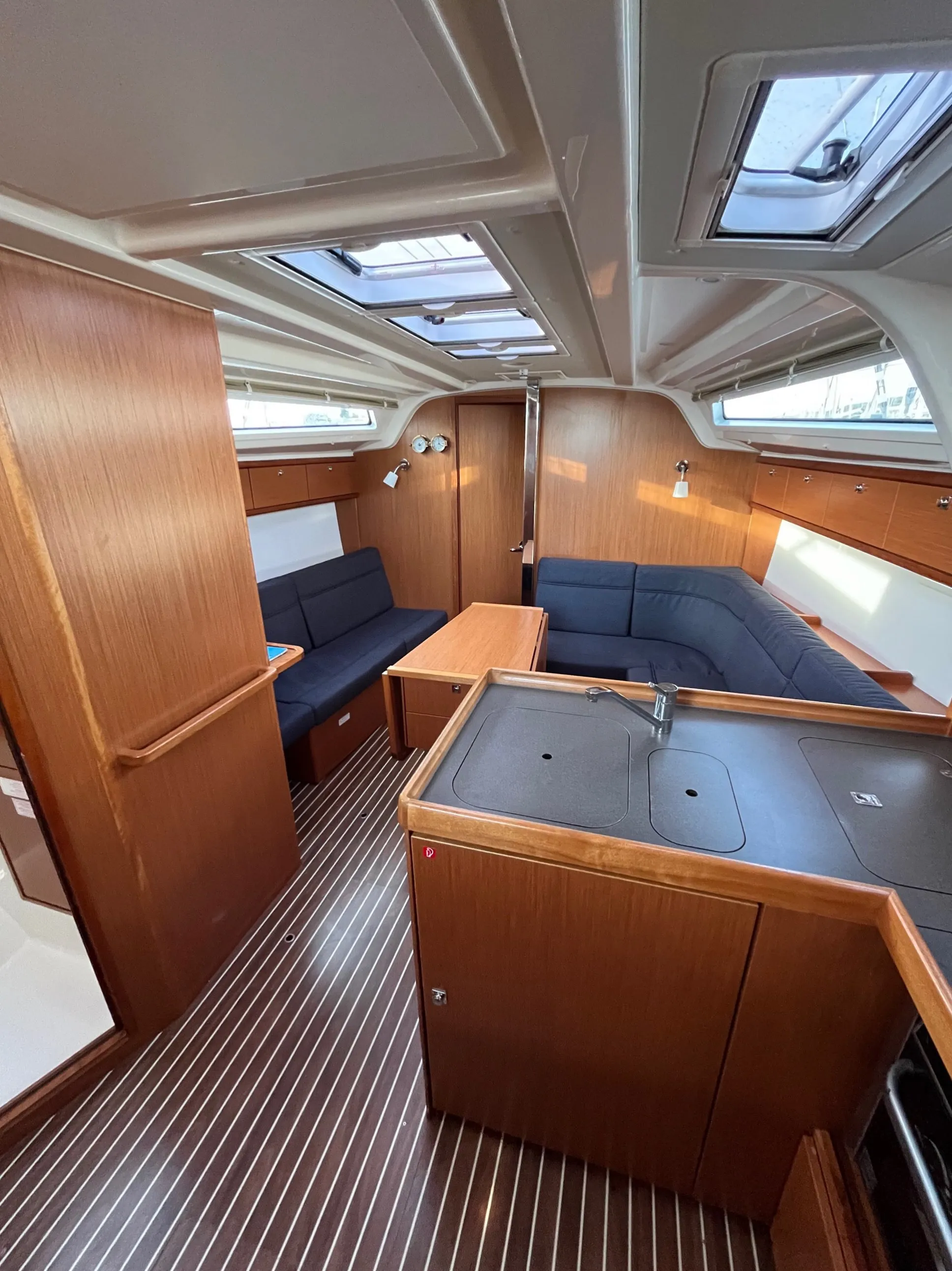 Bavaria Cruiser 37 AMALIA — foto dello yacht n. 7