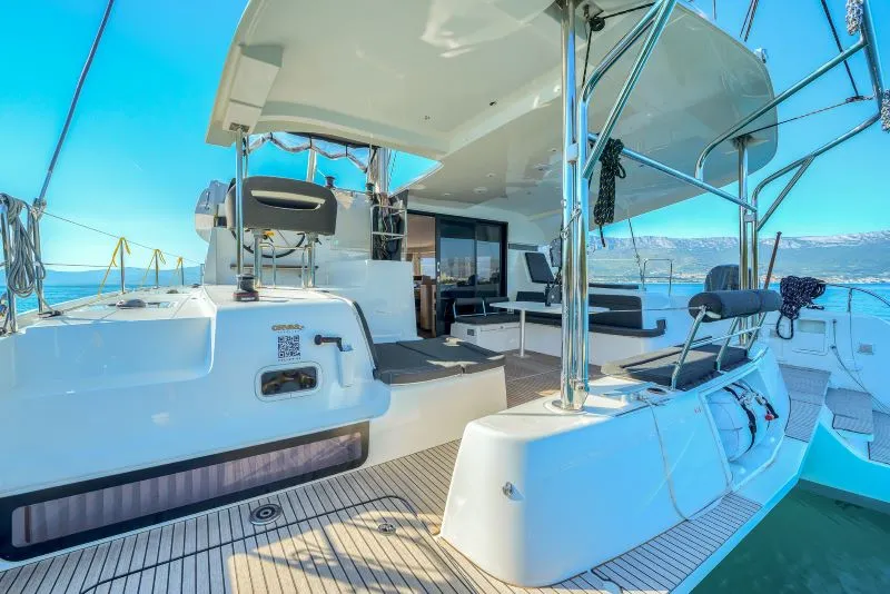 Lagoon 42 OLYNTHA — fotografia jachty 12