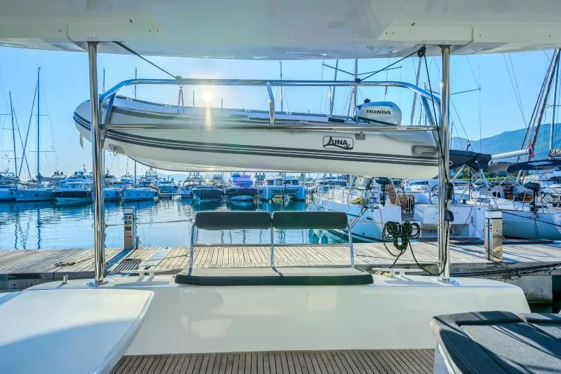 Lagoon 42 OLYNTHA — fotografia jachty 11