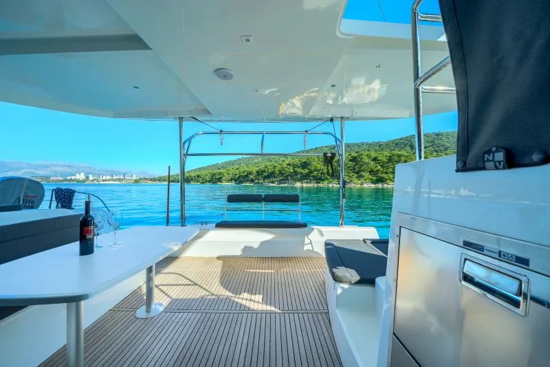 Lagoon 42 OLYNTHA — fotografia jachty 3