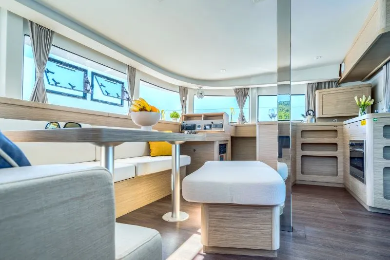 Lagoon 42 OLYNTHA — fotografia jachty 23