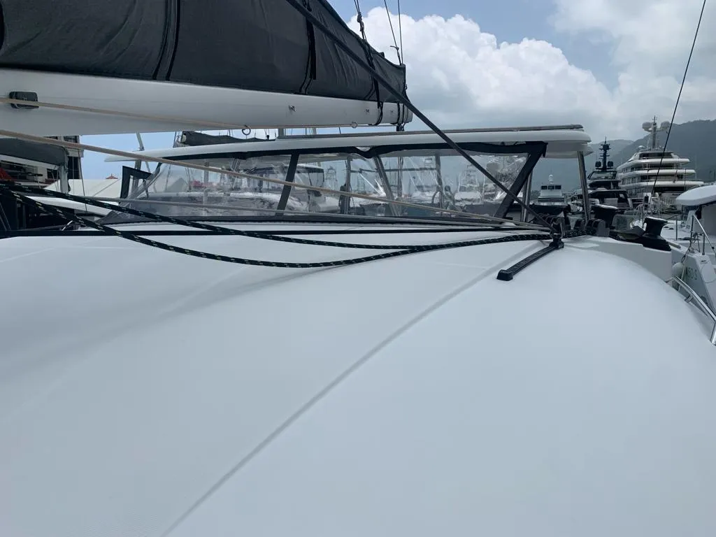 Lagoon 380 Pampero — φωτογραφία σκάφους 13