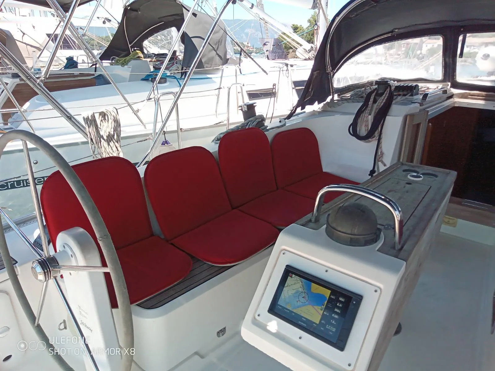 Bavaria Cruiser 41 — фотография яхты 21
