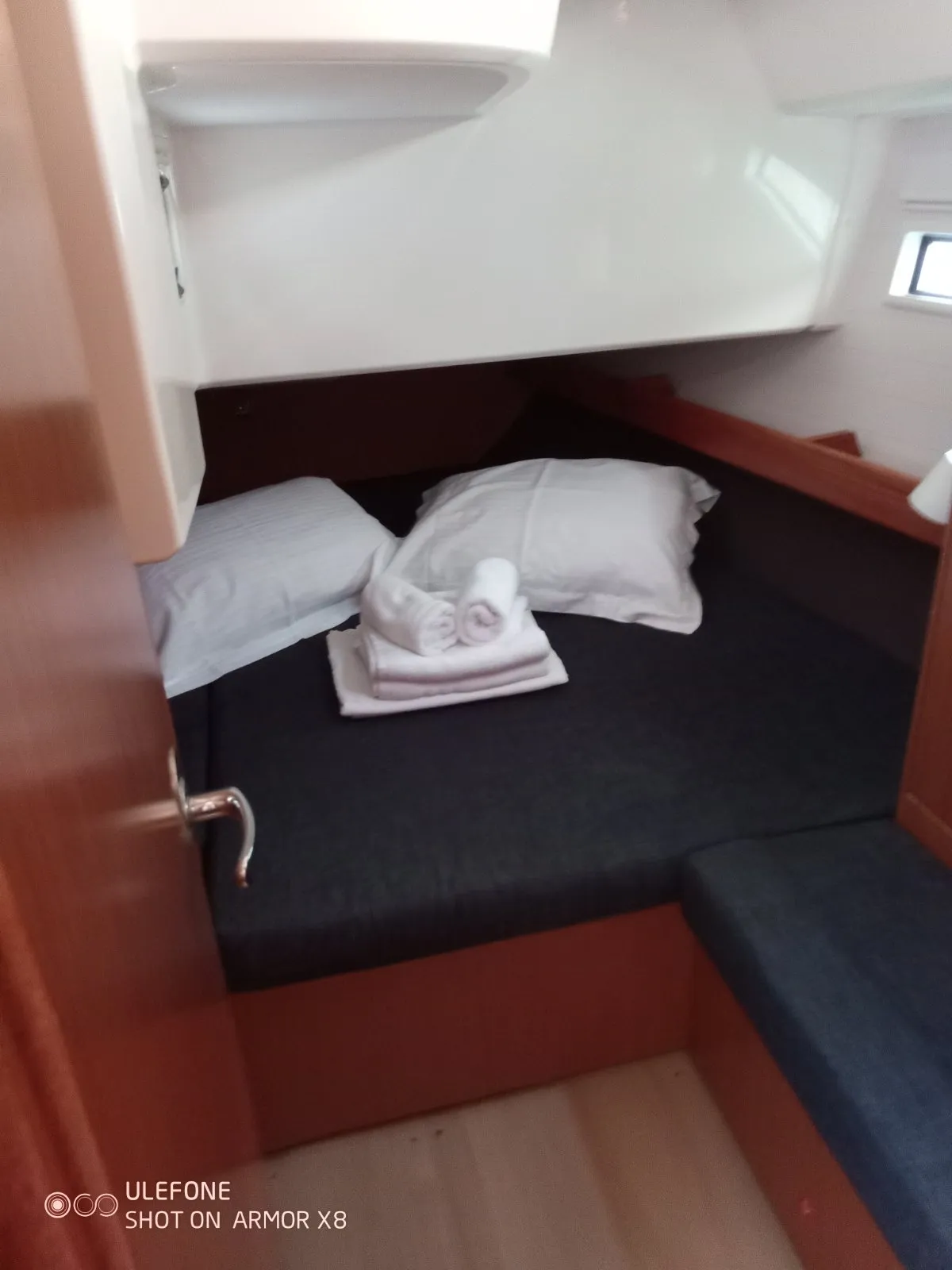 Bavaria Cruiser 41 — фотография яхты 29