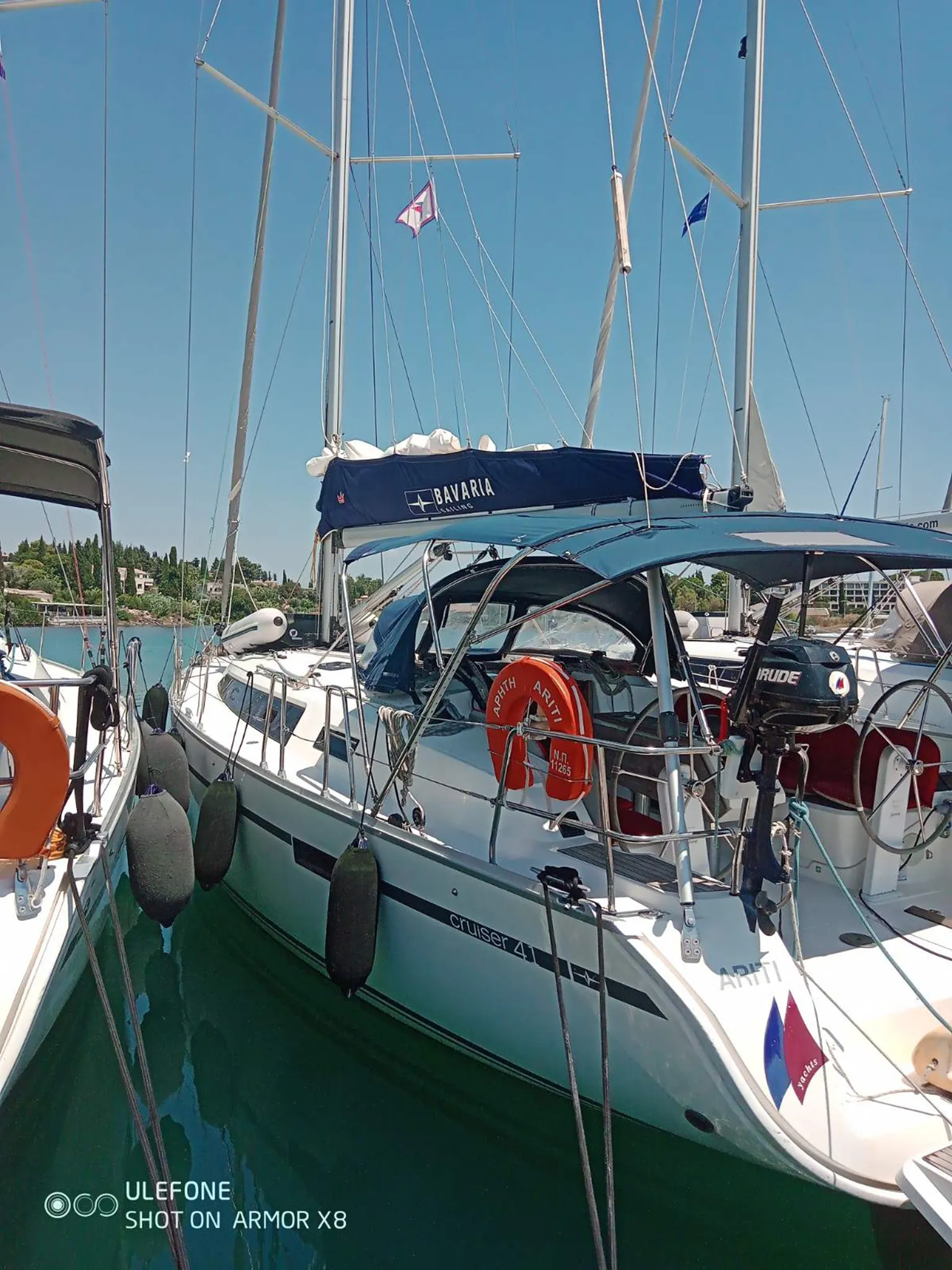 Bavaria Cruiser 41 — фотография яхты 33