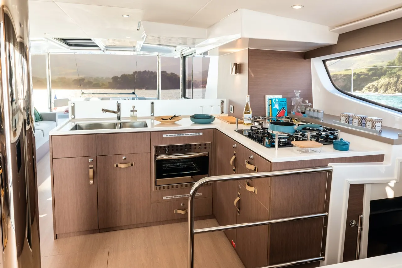Bali 4.6 Seaduction — yacht photo 7