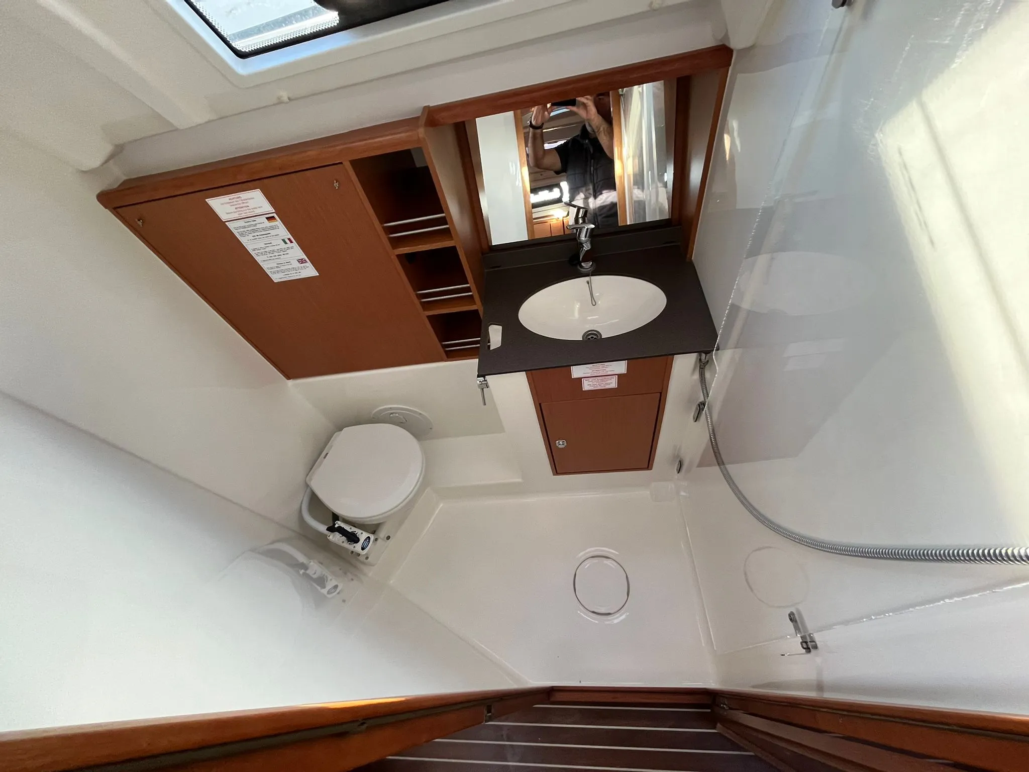 Bavaria Cruiser 41 TONKA — фотография яхты 10