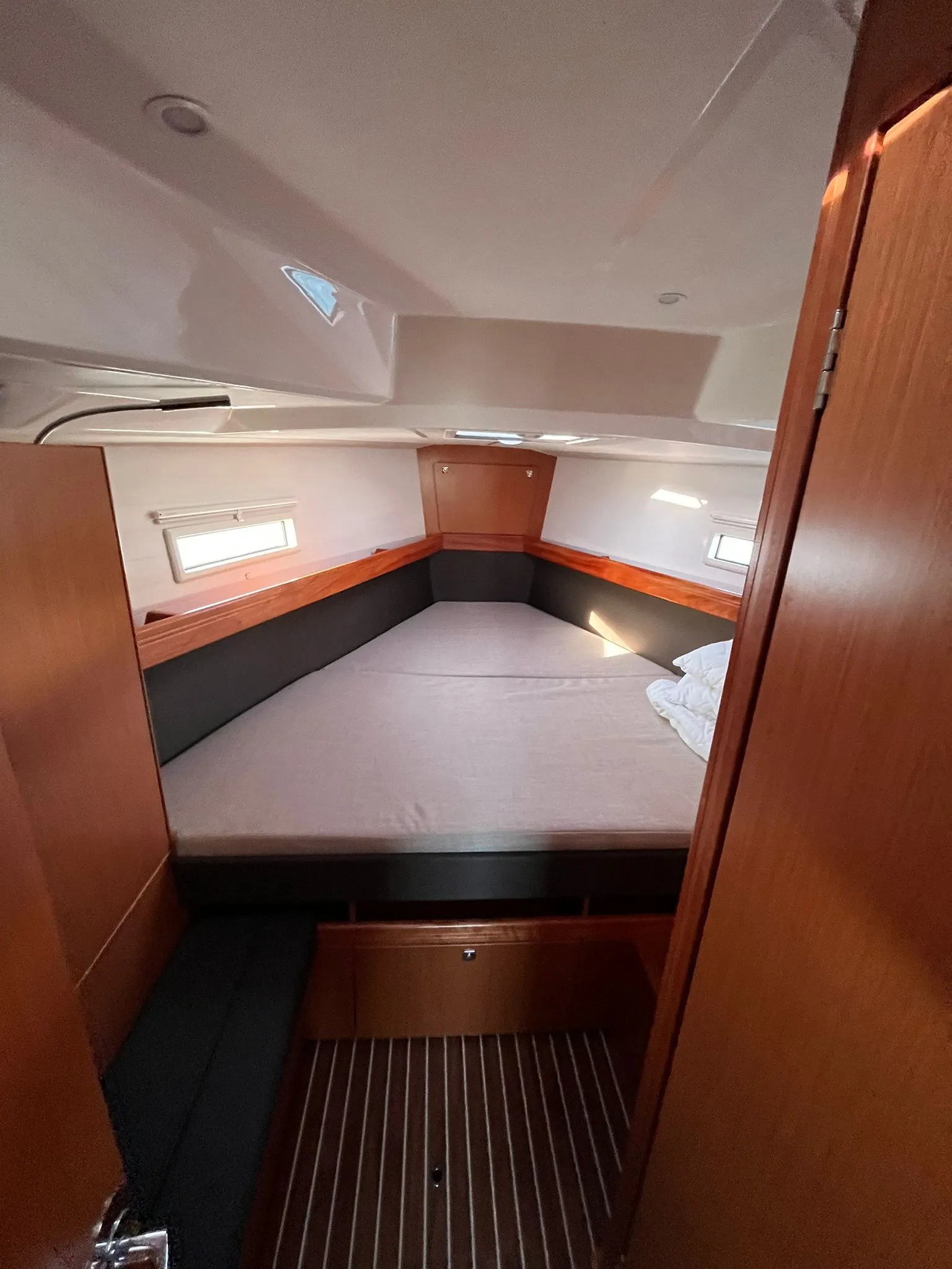 Bavaria Cruiser 41 TONKA — фотография яхты 3
