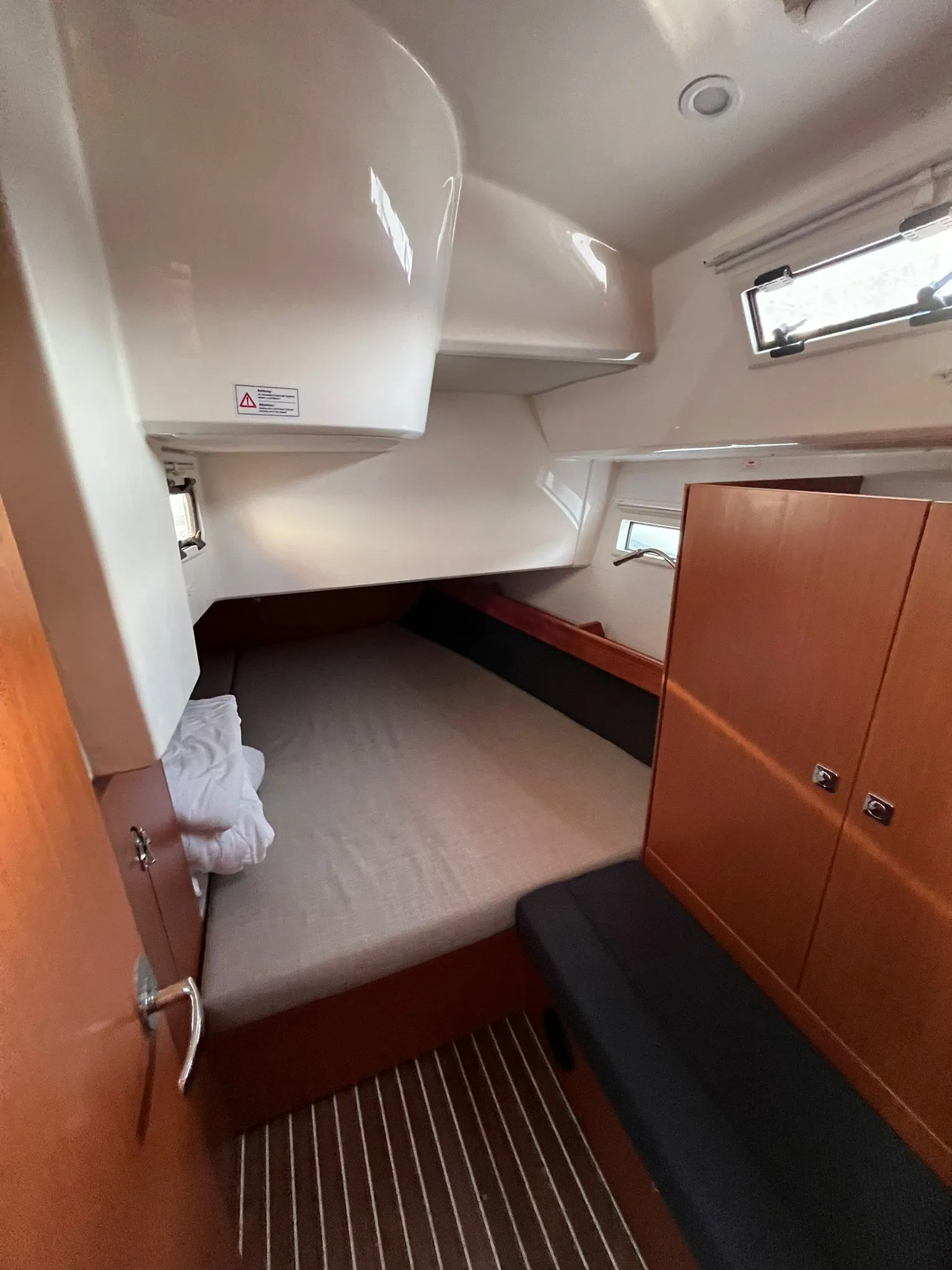 Bavaria Cruiser 41 TONKA — фотография яхты 17