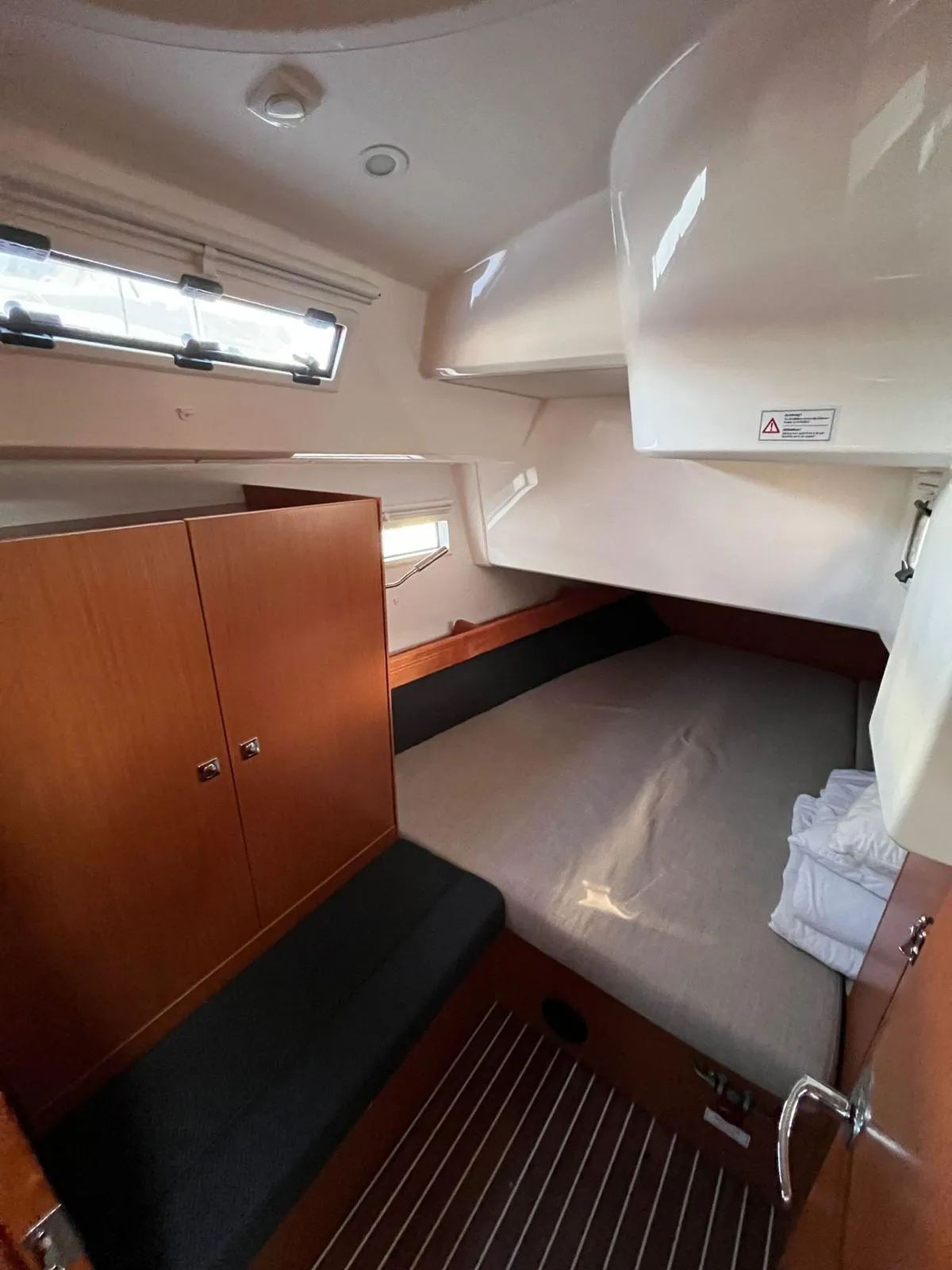 Bavaria Cruiser 41 TONKA — фотография яхты 11