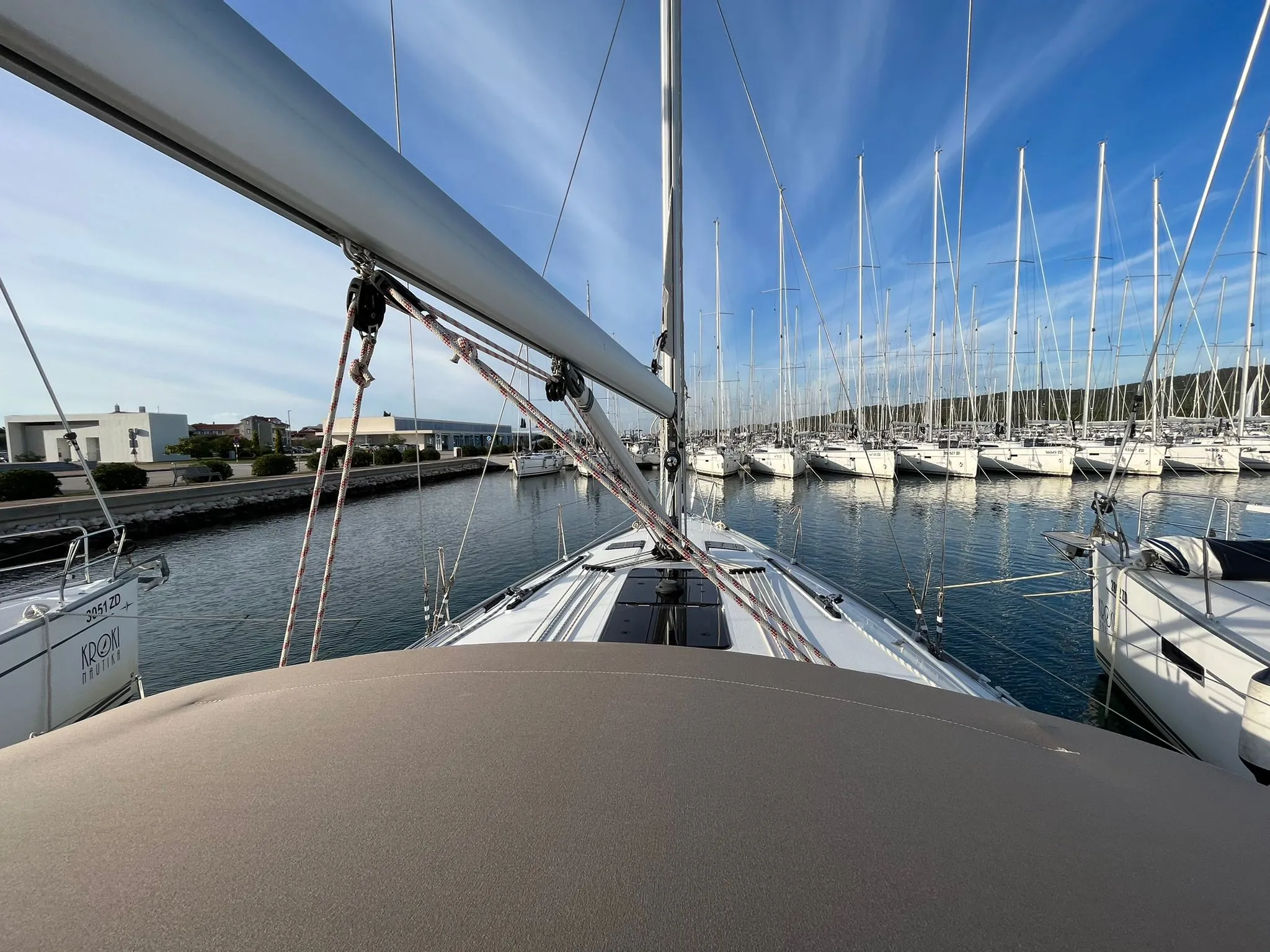 Bavaria Cruiser 41 TONKA — фотография яхты 8