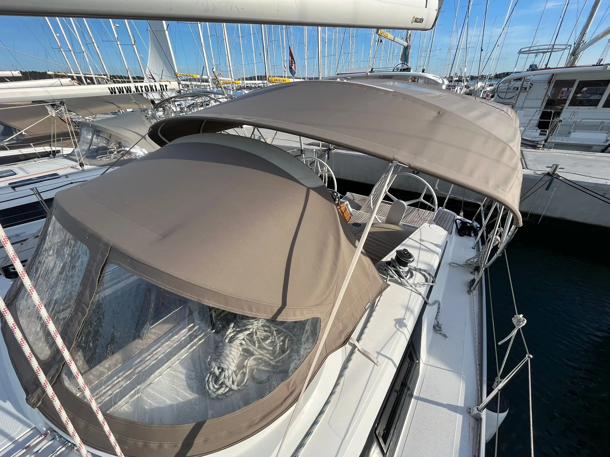 Bavaria Cruiser 41 TONKA — фотография яхты 15