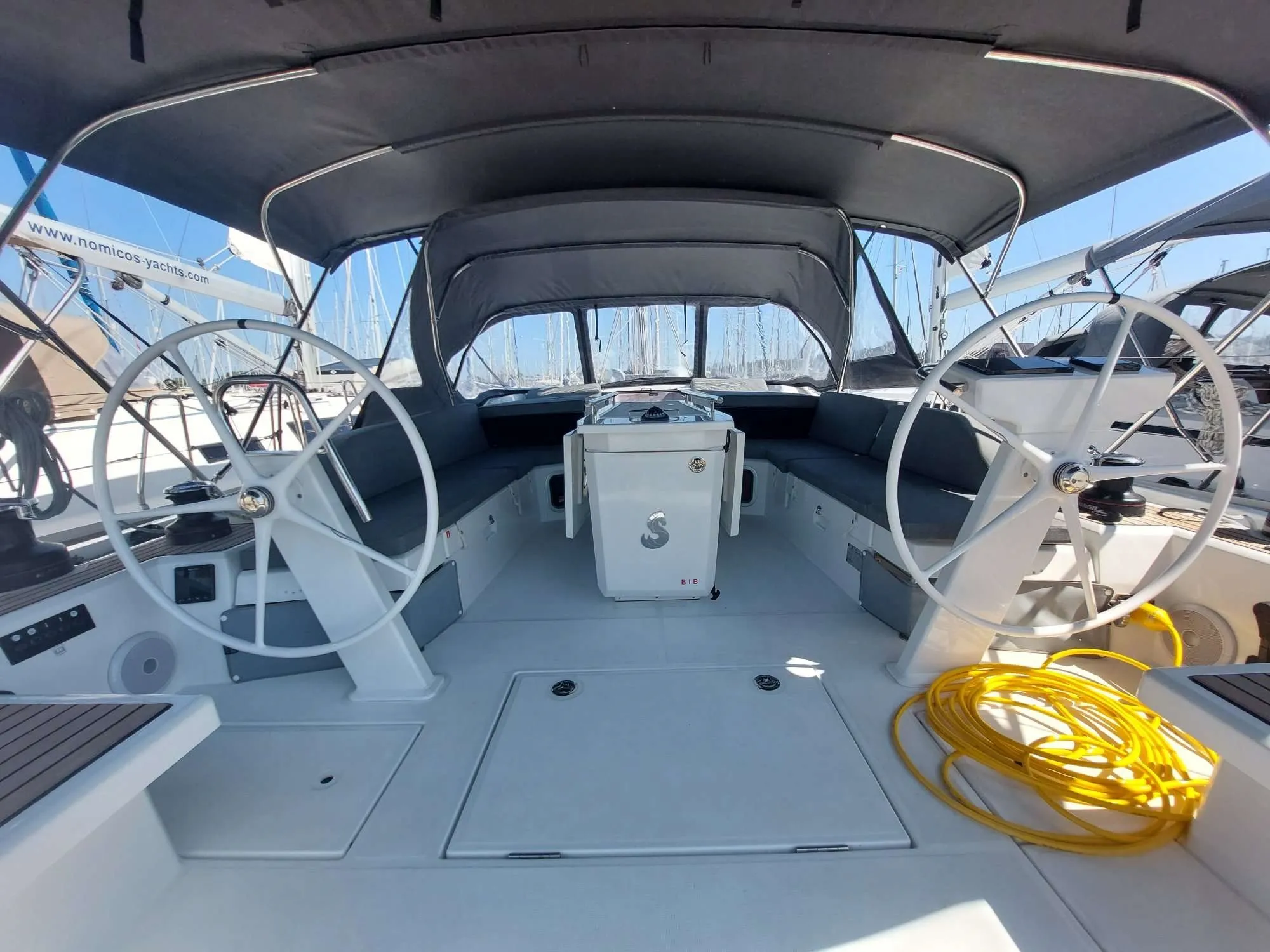 Oceanis 51.1 — yacht photo 2