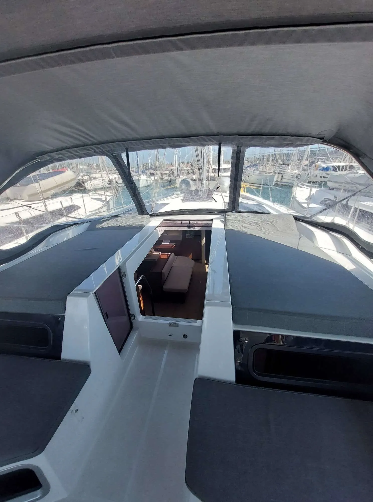 Oceanis 51.1 — yacht photo 4