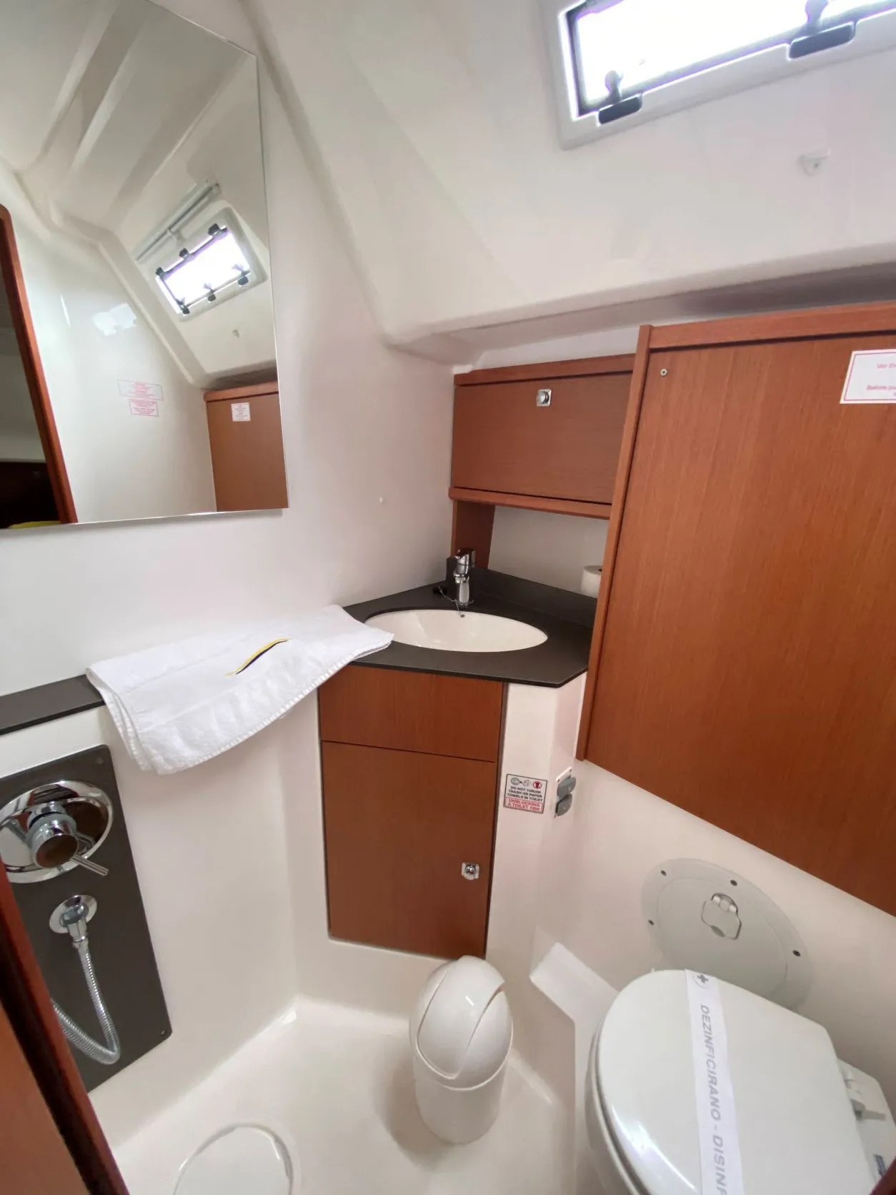 Bavaria Cruiser 46 Tess Point — фотография яхты 11