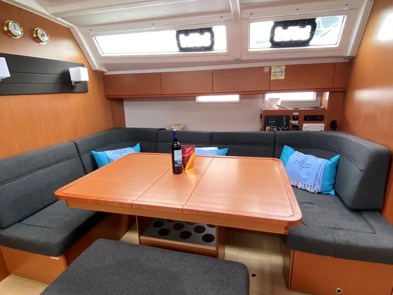 Bavaria Cruiser 46 Tess Point — фотография яхты 13