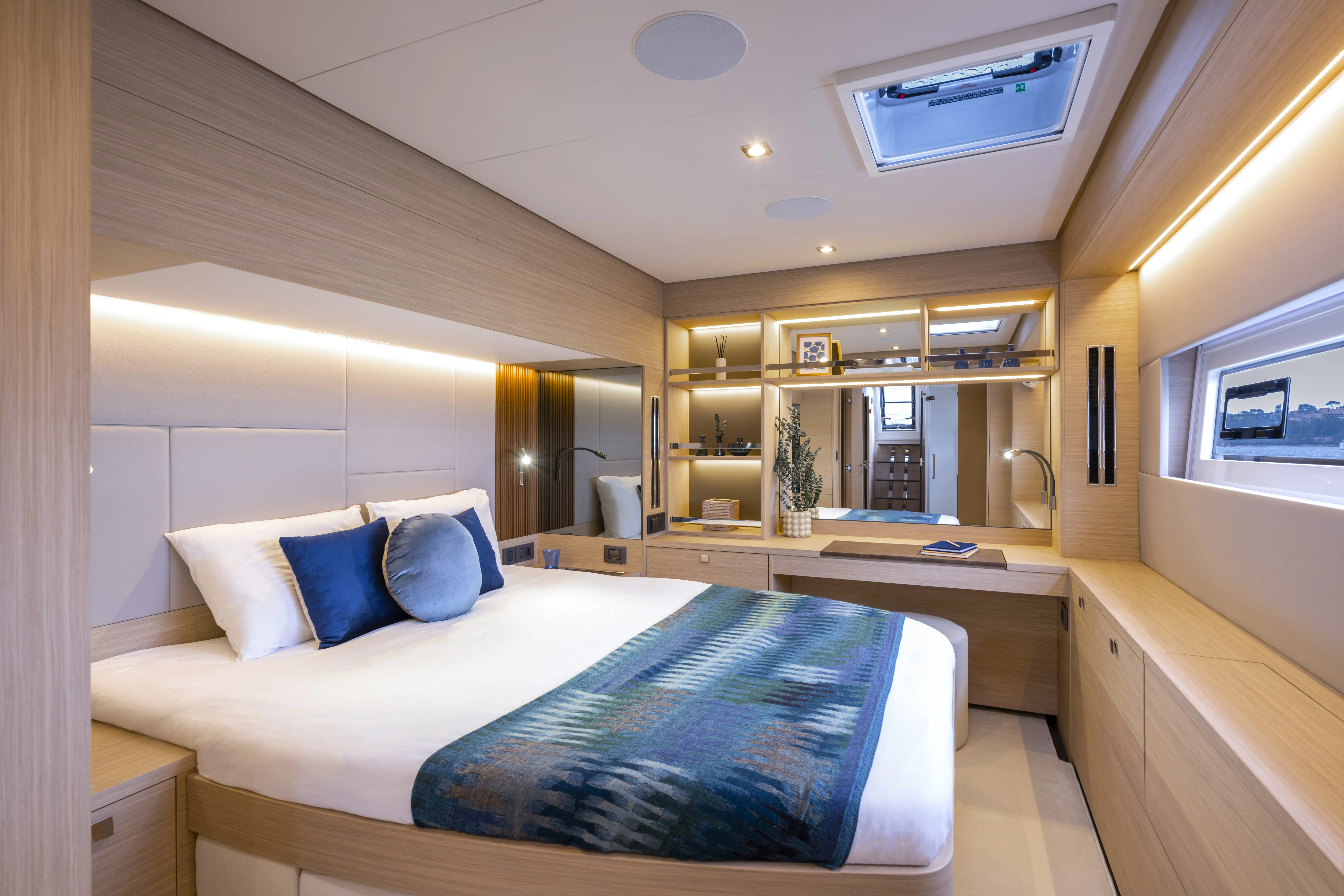 Lagoon 60 SAILUXE - Pac-one — yacht photo 2
