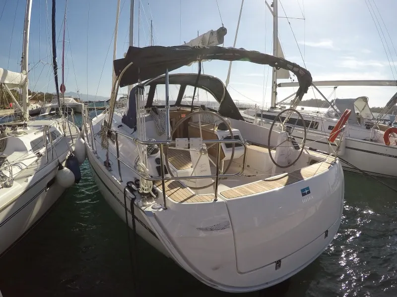 Bavaria 37 Lady Ann — yacht photo 2
