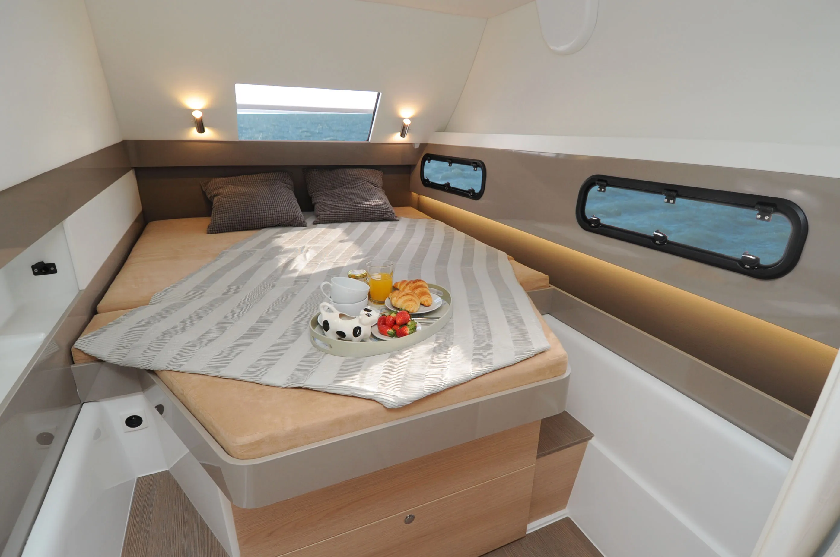 Bali 4.1 Summertime (WM, Inverter) — yacht photo 8