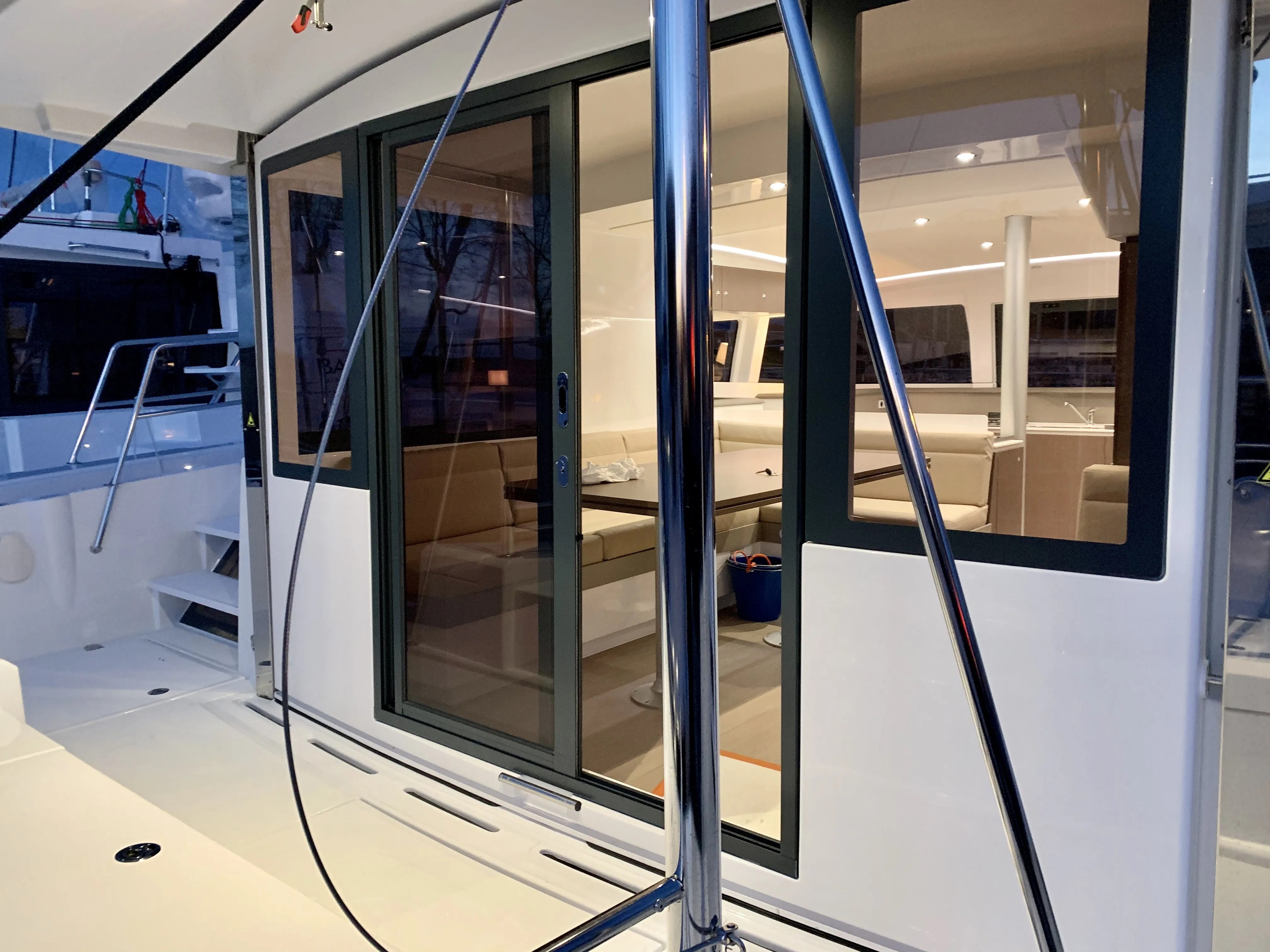 Bali 4.1 Summertime (WM, Inverter) — yacht photo 9