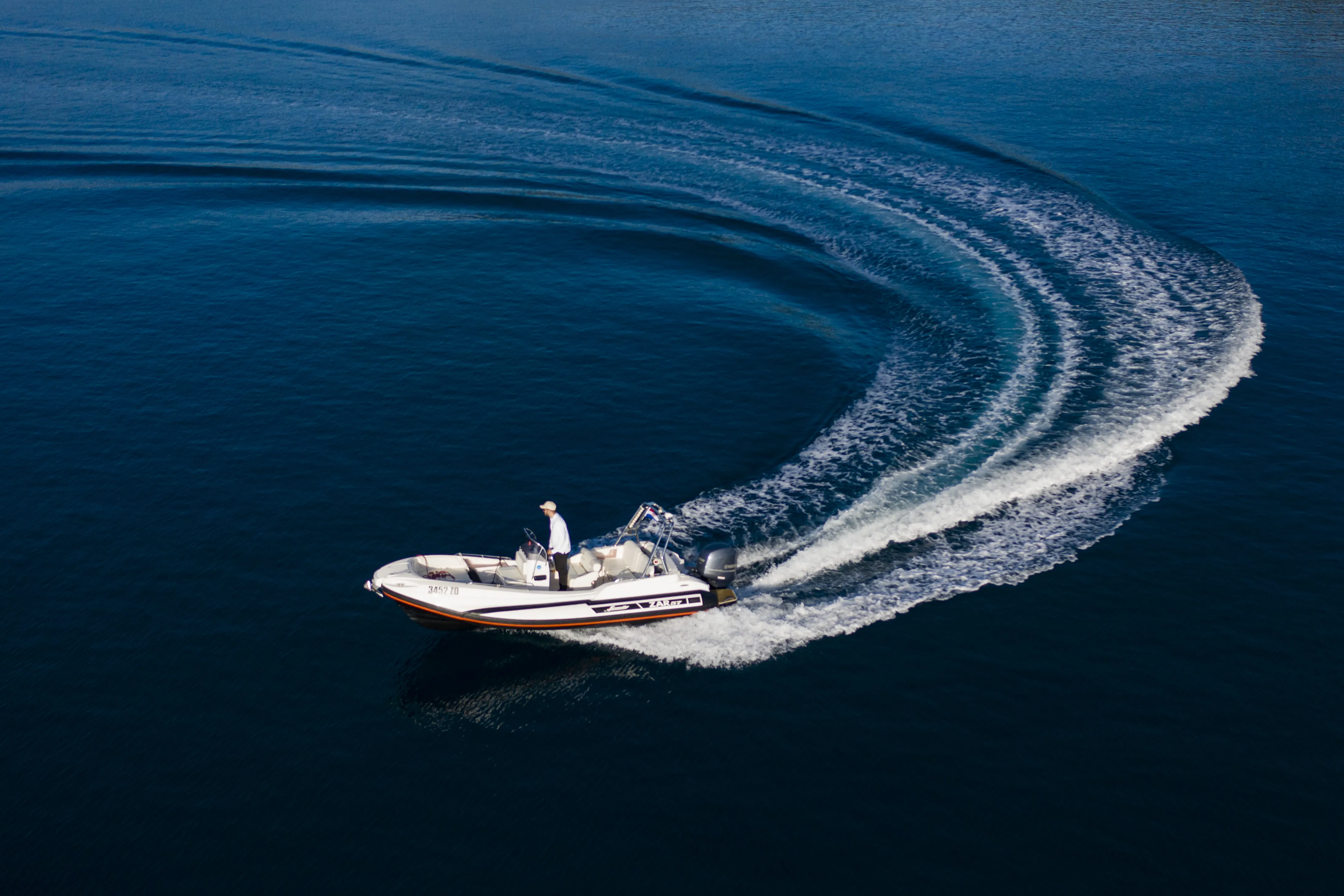 Zar 57 WD no name — fotografia jachty 2