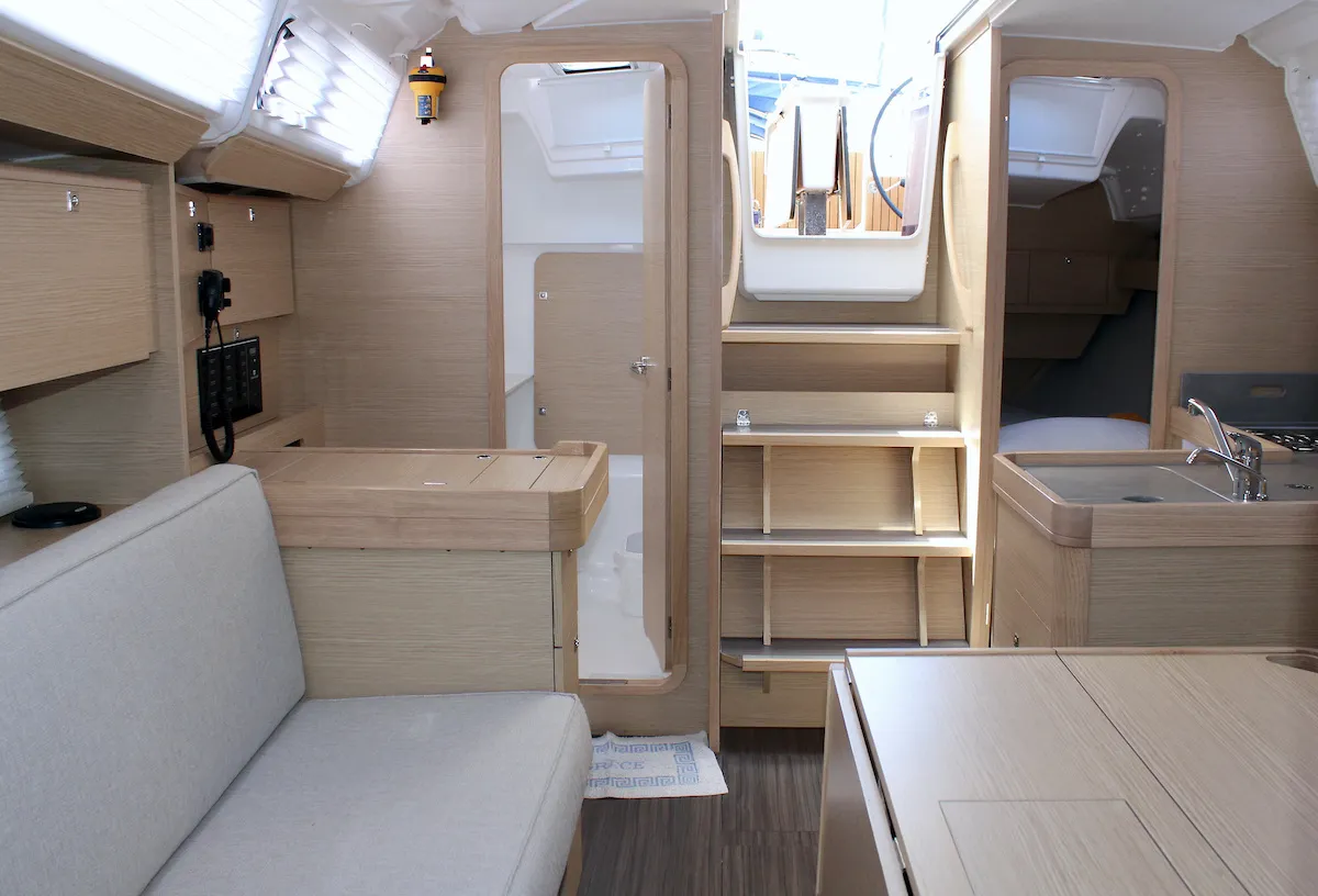 Dufour 360 Grand Large Zion — jahtikuva 7