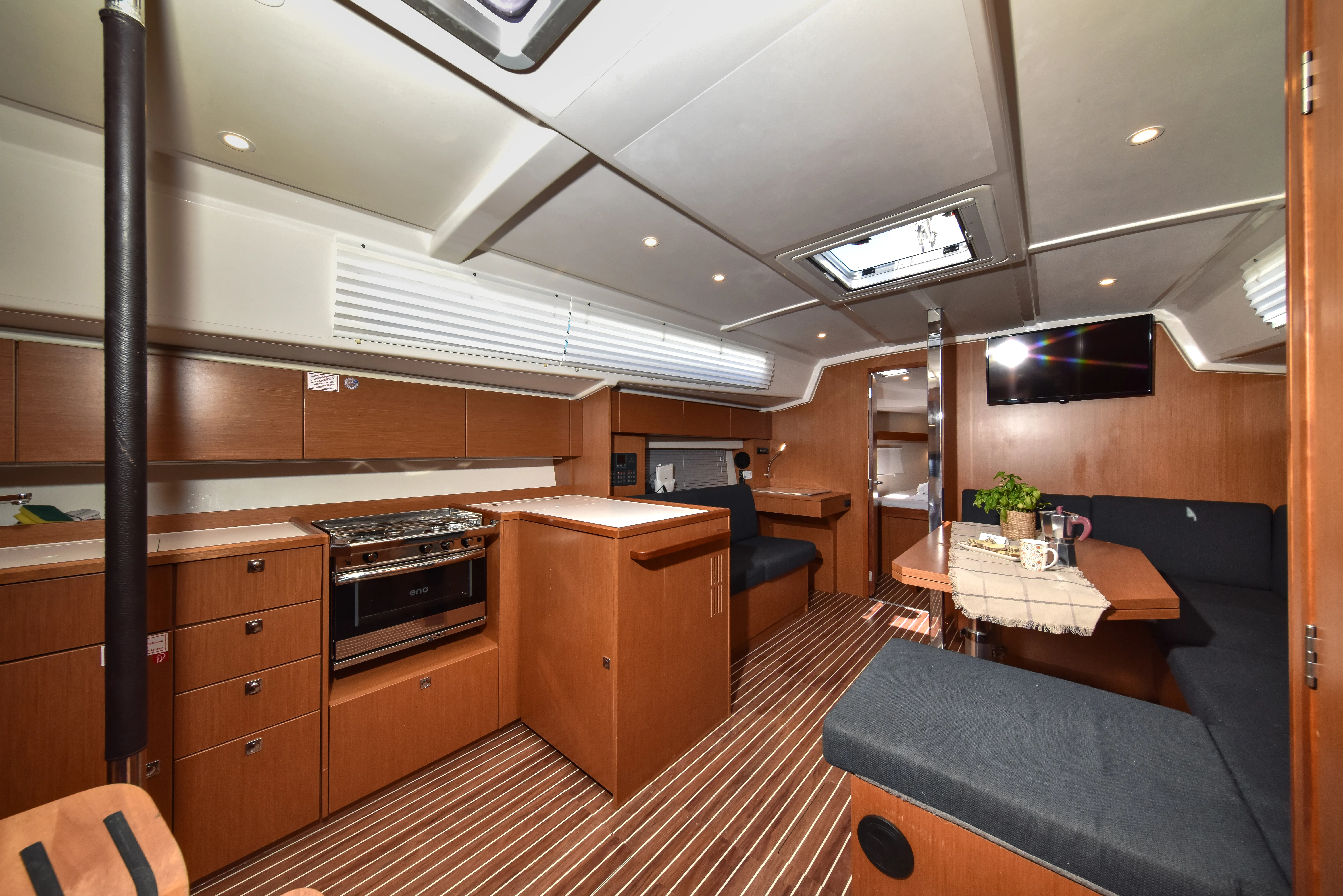Bavaria C42 Bella — фотография яхты 11