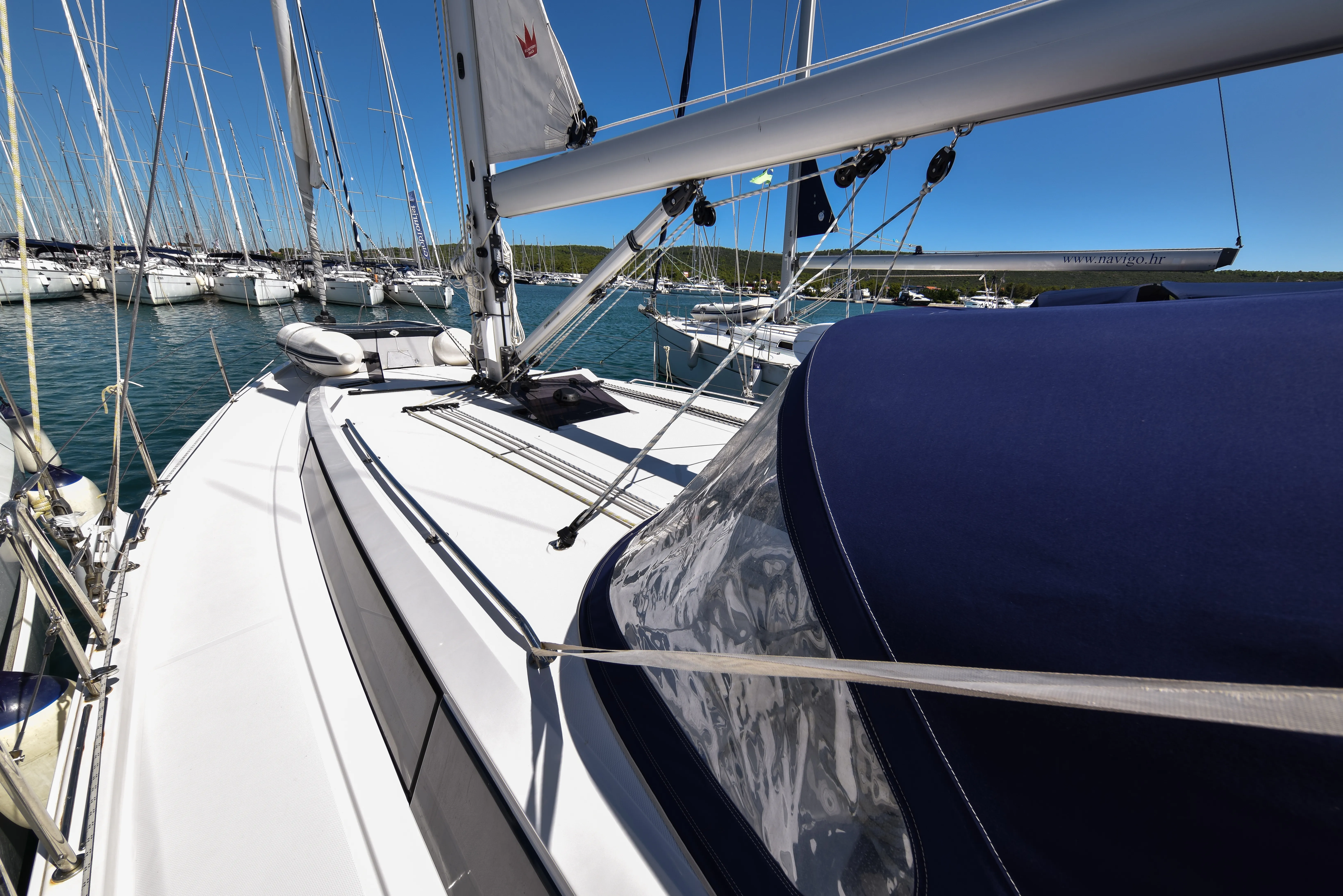 Bavaria C42 Bella — фотография яхты 46