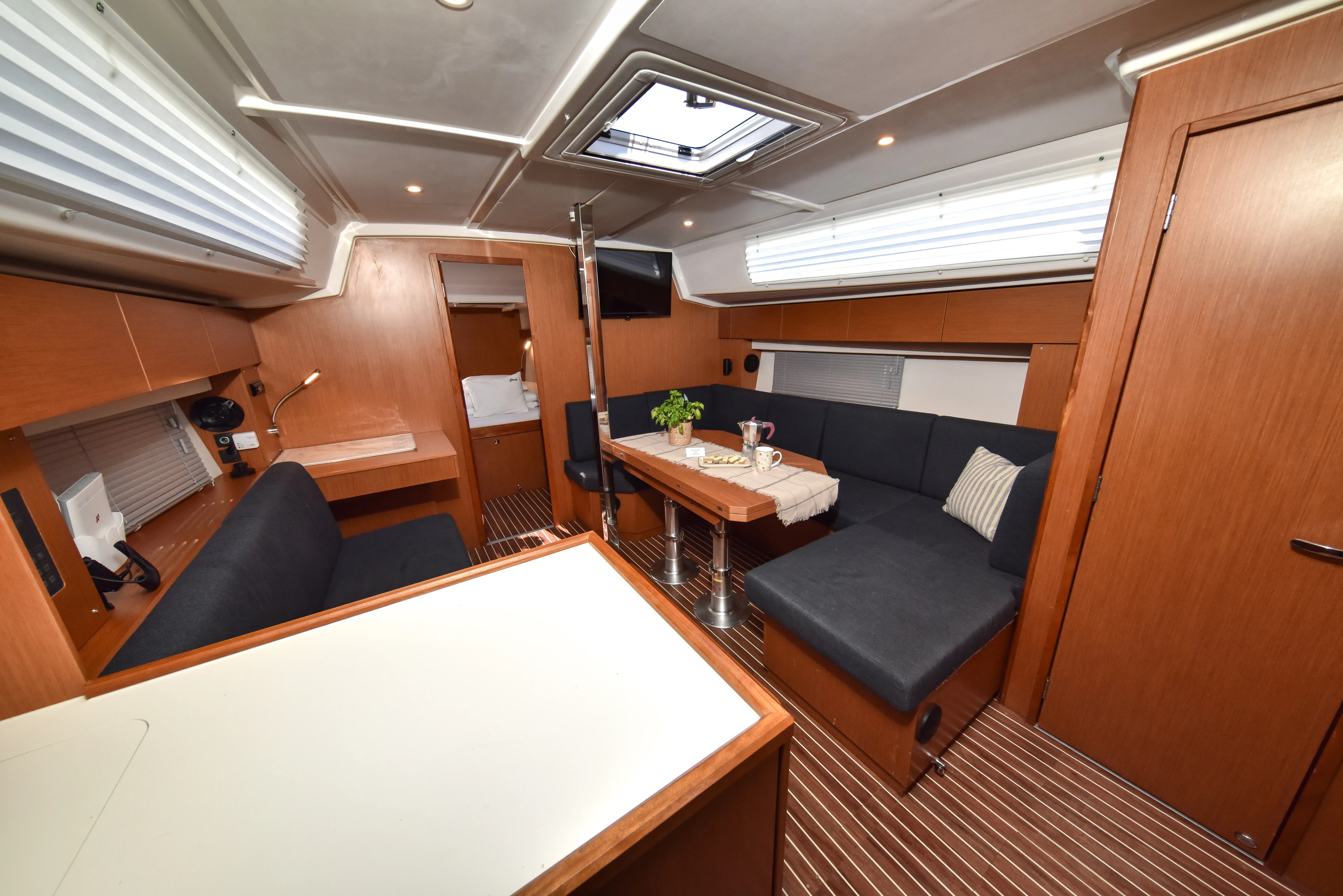 Bavaria C42 Bella — фотография яхты 16
