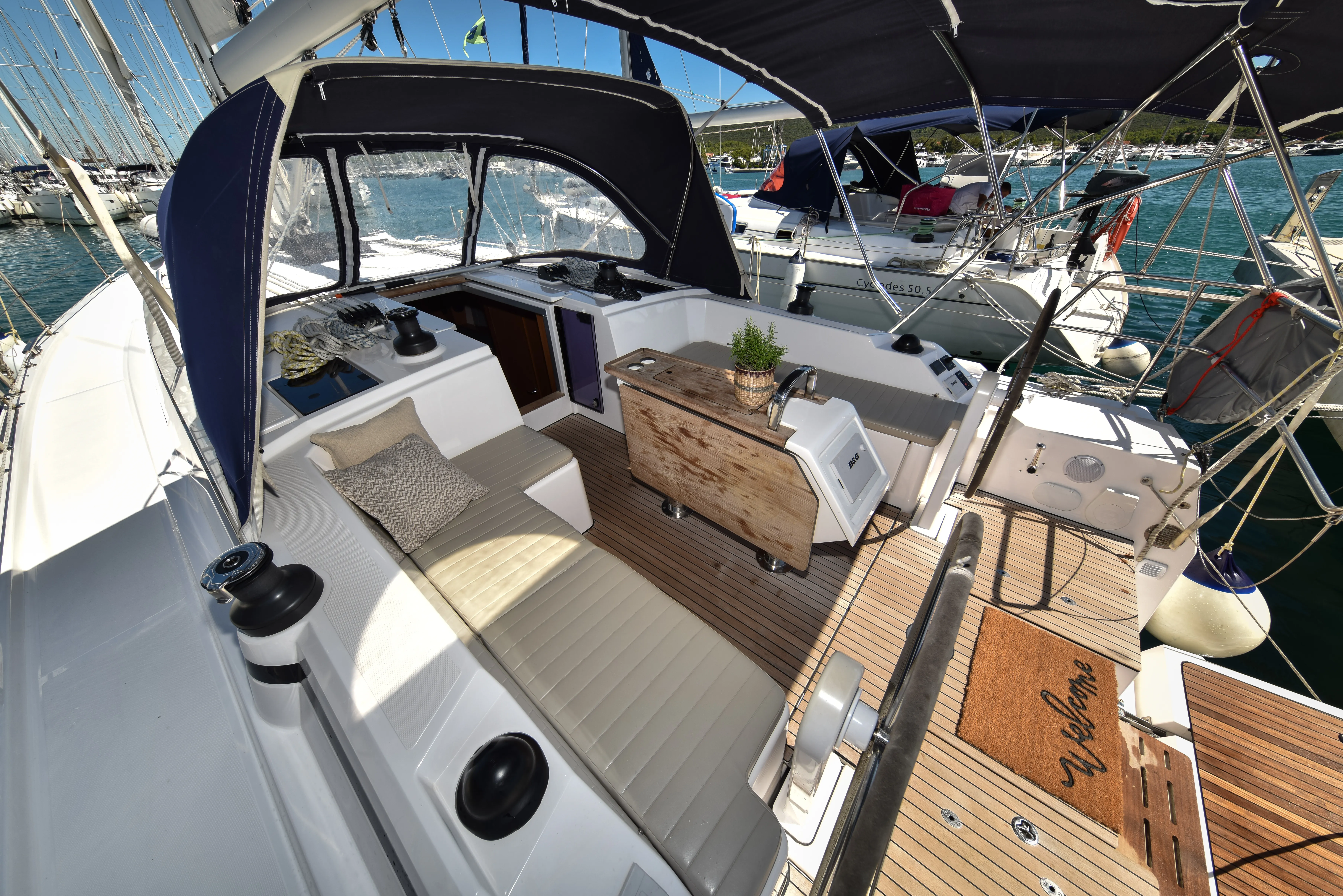 Bavaria C42 Bella — фотография яхты 6